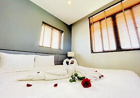 My Khe 2 Da Nang Seafront Hotel