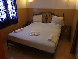 Kunta Kinteh Beach Complex