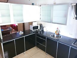 Kunta Kinteh Beach Complex