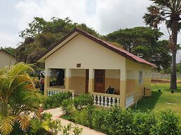 Kunta Kinteh Beach Complex