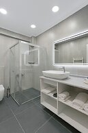 On4 Rooms & Suites