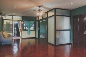 Chill Vibe Hostel