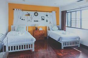 Chill Vibe Hostel