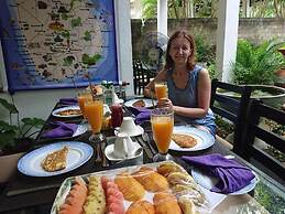 Sanjee'sHome & Lanka Ayurveda