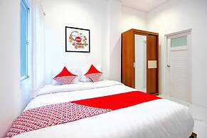 Super OYO 1319 88 Exclusive Guesthouse