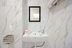 Super OYO 1319 88 Exclusive Guesthouse