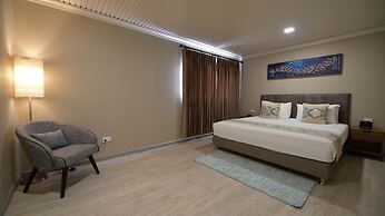 Regal Residency
