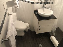 Suite and Apartment Well Located In Quito