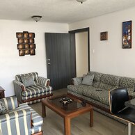 Suite and Apartment Well Located In Quito