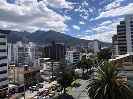 Suite and Apartment Well Located In Quito