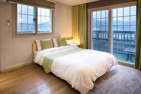 Tongyeong MongDol House