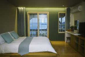 Tongyeong MongDol House