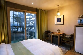 Tongyeong MongDol House