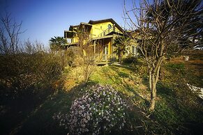 Tongyeong MongDol House