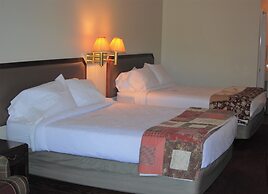 The Golf Inn at QC Resort and RV