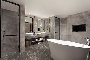 voco Shanghai Hongqiao Hub by IHG