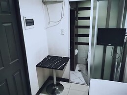 Cosmo Hotel - Kamuning