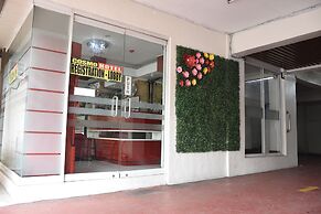 Cosmo Hotel - Kamuning