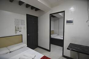 Cosmo Hotel - Kamuning