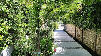 Corte Merighi Charming Rooms & Breakfast