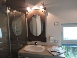 Corte Merighi Charming Rooms & Breakfast