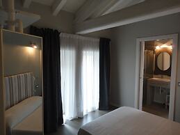 Corte Merighi Charming Rooms & Breakfast