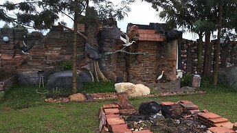 Makan Hill Resort Hotel