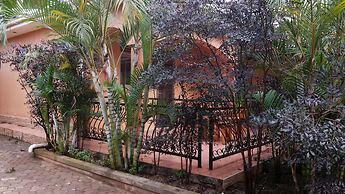 Makan Hill Resort Hotel