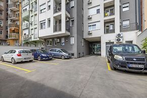 Arena Big Luxury Apartment