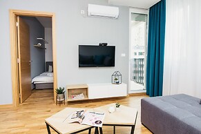 Arena Big Luxury Apartment