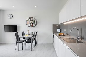 Even Israel Apartments