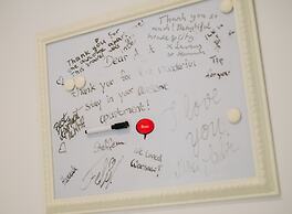 Modern Apartment Across the Ponds