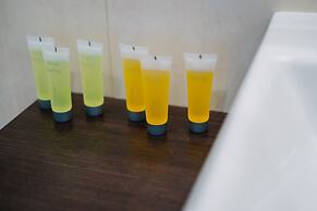 Modern Apartment Across the Ponds