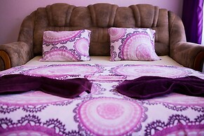 Best Apartments on Kyryla & Mefodia