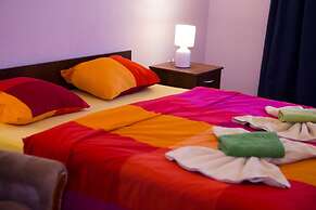 Best Apartments on Kyryla & Mefodia