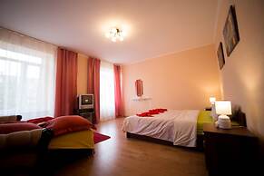 Best Apartments on Kyryla & Mefodia