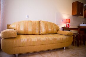 Best Apartments on Kyryla & Mefodia