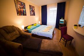 Best Apartments on Kyryla & Mefodia