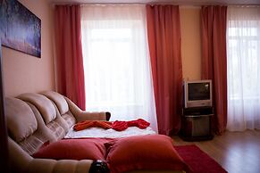 Best Apartments on Kyryla & Mefodia
