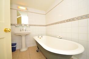 Edderton Hall Country House