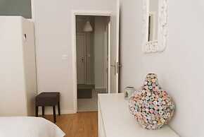 Gaia Central Apartment With Terrace