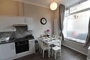 First Pleasance Luxury Apartment