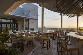 The Ben West Palm, Autograph Collection