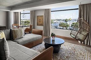 The Ben West Palm, Autograph Collection