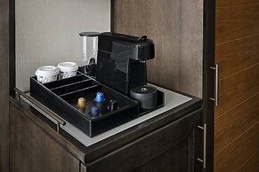 The Ben West Palm, Autograph Collection