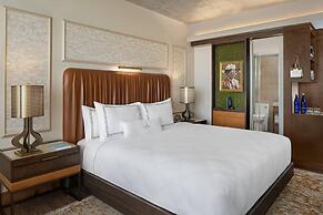 The Ben West Palm, Autograph Collection