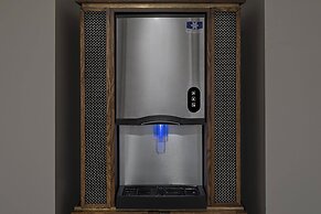 The Ben West Palm, Autograph Collection