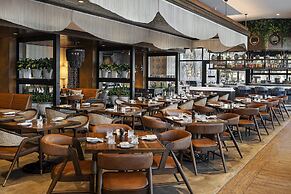 The Ben West Palm, Autograph Collection