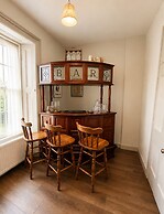 Nore View House