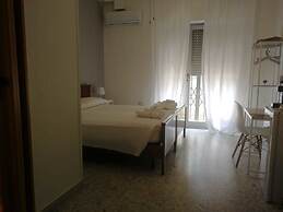 Gatto Bianco Picone 19